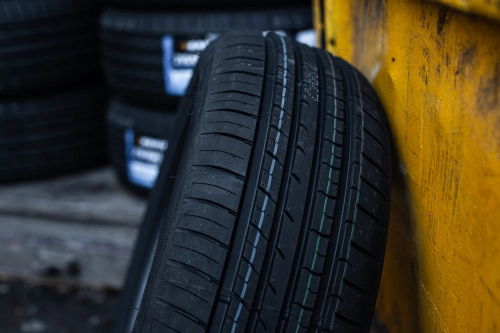 фото протектора и шины PREMIO ARZERO Шина Arivo PREMIO ARZERO 185/70 R14 88T